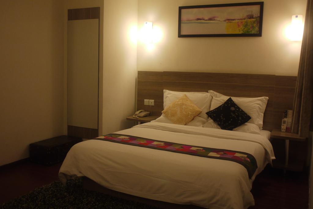 Revive House Hotel Guangzhou Shang Xia Jiu Bilik gambar