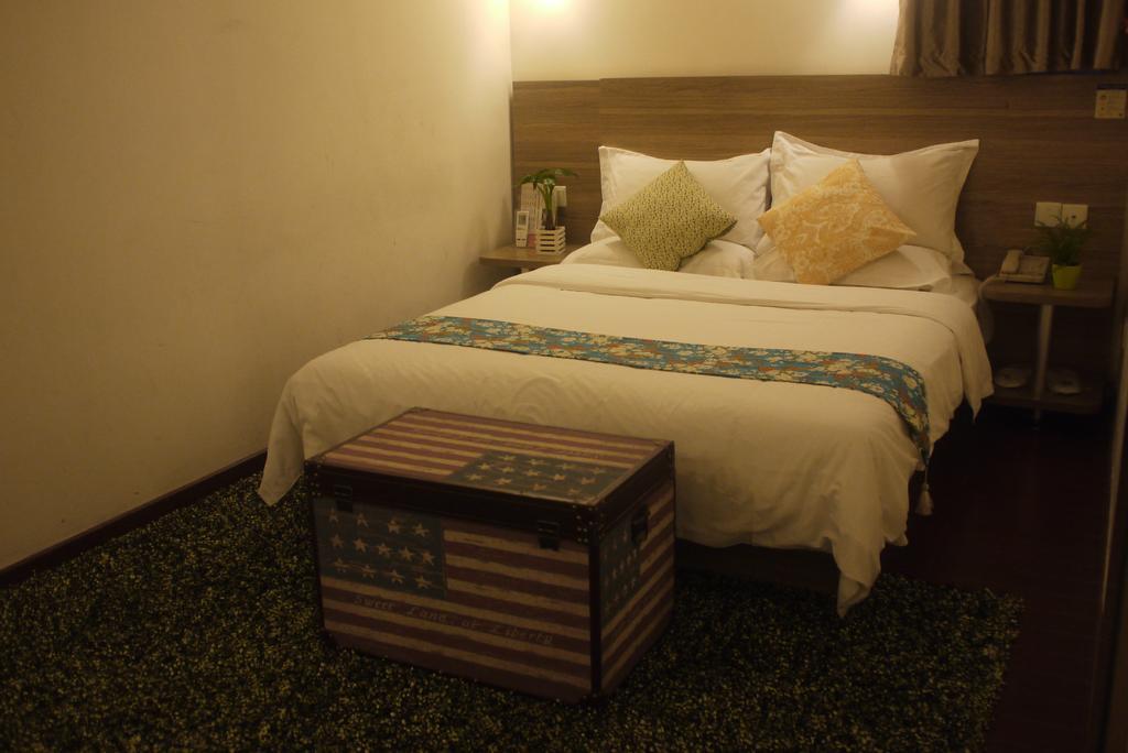 Revive House Hotel Guangzhou Shang Xia Jiu Bilik gambar
